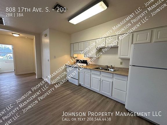 3rd image of 808 17th Ave S APT 200