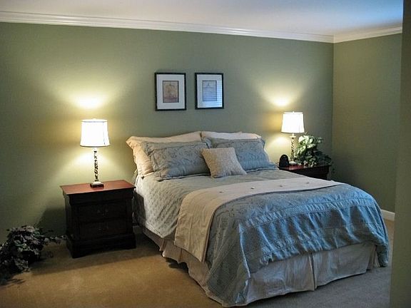 2nd image of 460 Lassen St APT 11