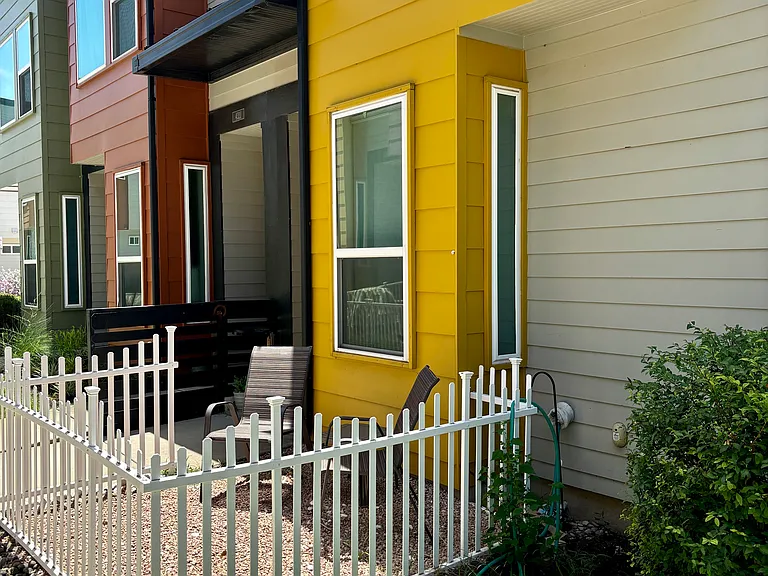 4329 Stromquist St — Photo 25