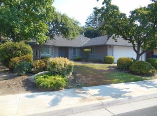 2375 Beverly Ave, Clovis, CA 93611