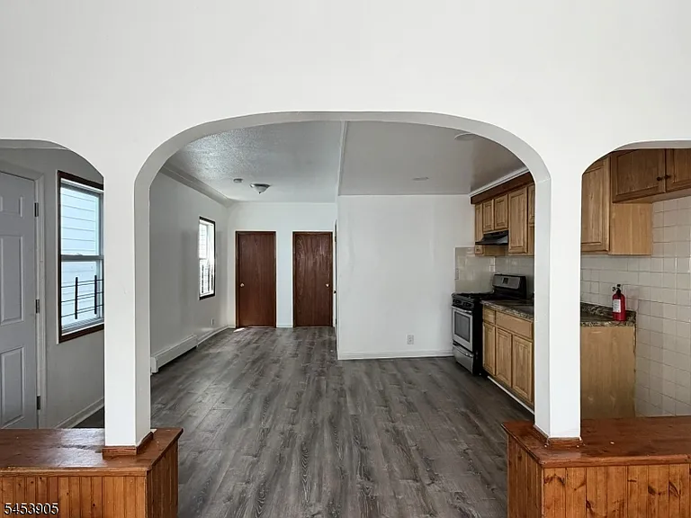 20 Highland Ave — Photo 1