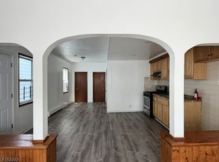 20 Highland Ave, Newark, NJ 07104