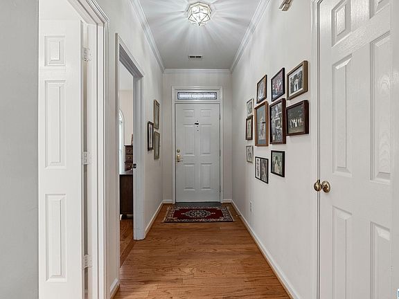 4th image of 1155 Berwick Rd