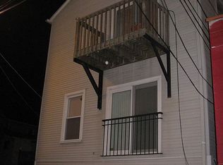 1225 W Ohio St #5, Chicago, IL 60642