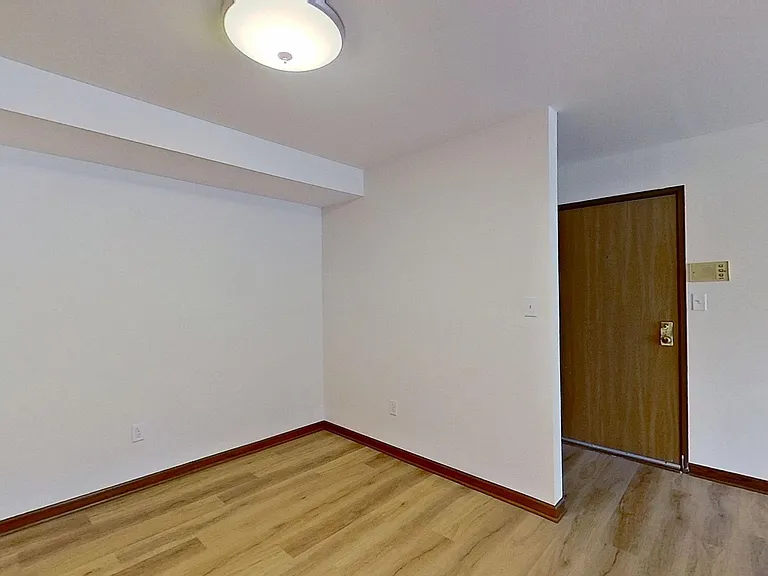 N81W15141 Appleton Ave — Photo 3