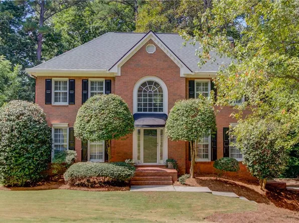 105 Inverness Approach, Roswell, GA 30075