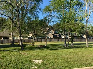 107 Camden Hills Dr, Montgomery, TX 77356