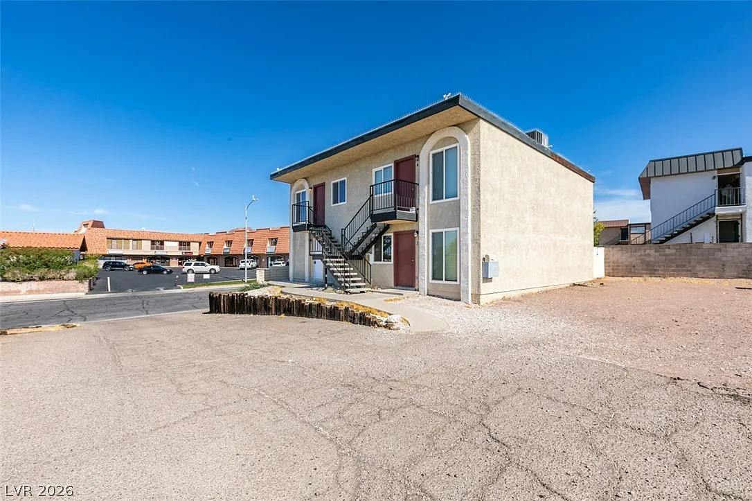 1 bed, 1.0 bath, 2960 sqft, $1,250 — Photo 4
