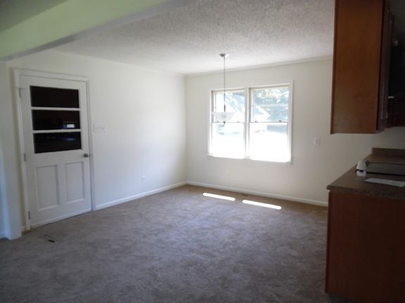 4th image of 112 Pony Dr NW
