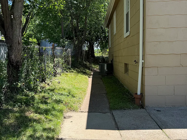 3282 Regal Pl — Photo 15