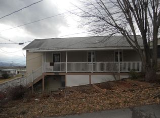 476 Grove St, Pringle, PA 18704