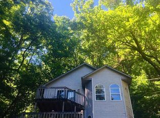 1612 Zurich Rd, Gatlinburg, TN 37738