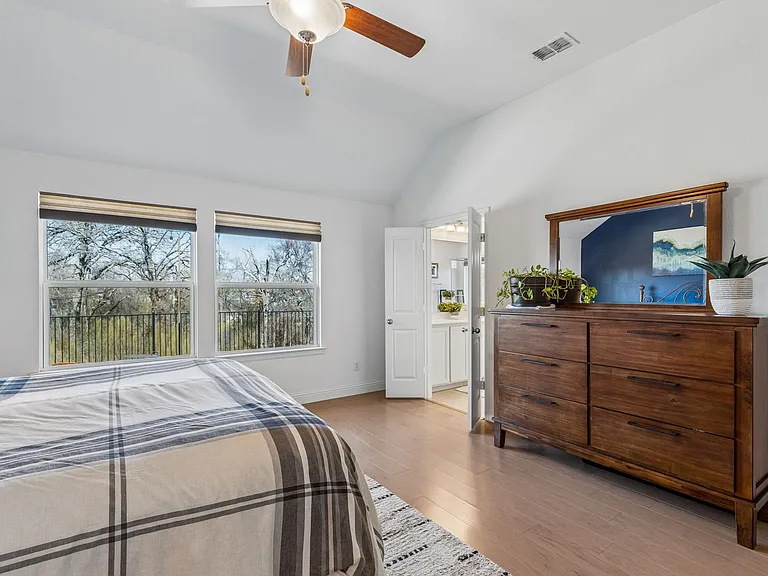 685 Coleman St — Photo 16