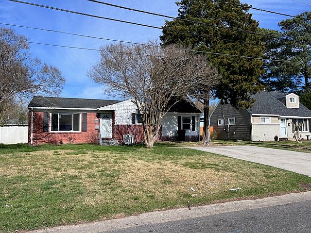 2nd image of 612 Kellam Rd