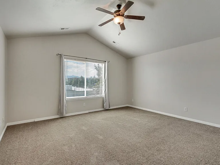 1643 W Wynview Ln — Photo 7