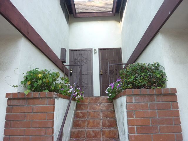 1st image of 122 W Kelso St APT C