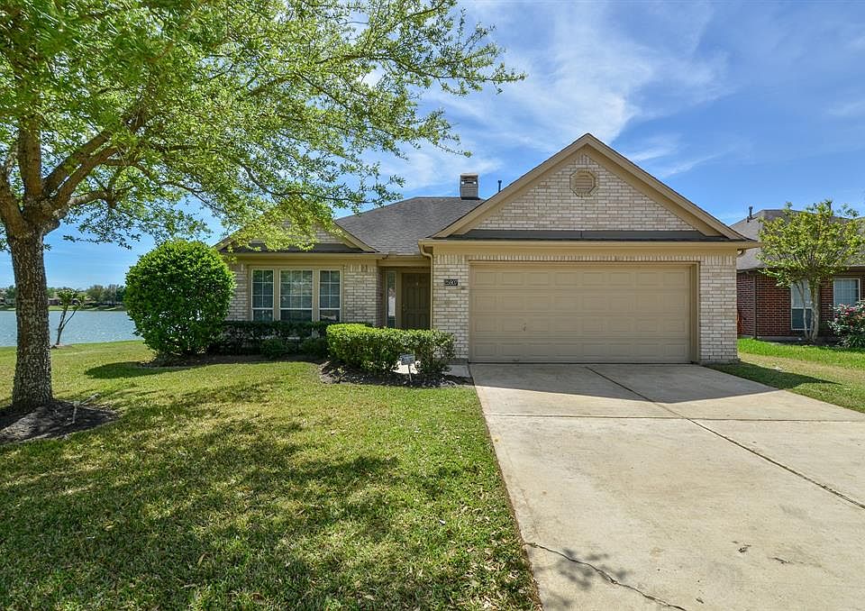 1st image of 25907 Palmdale Estate Dr