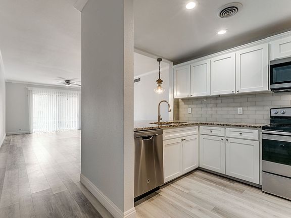 3rd image of 7709 Broadway St APT 113