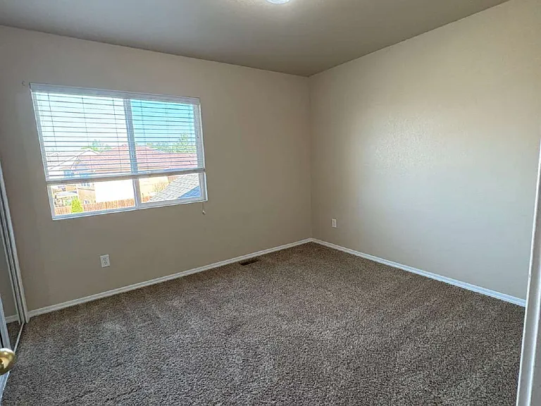 4521 Lazy River Dr — Photo 10