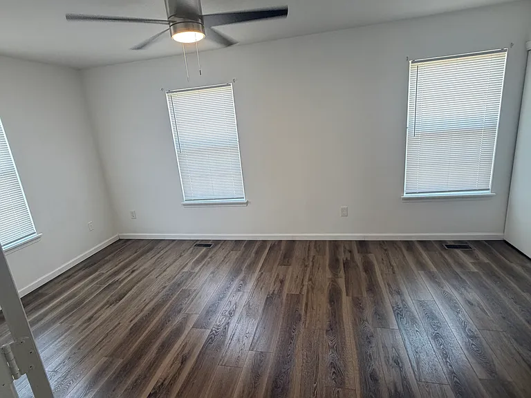 800 Indian Head Ave — Photo 7