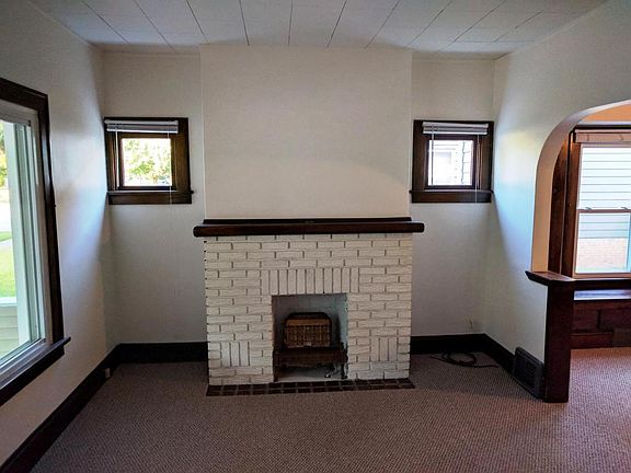5th image of 4705 Behrwald Ave