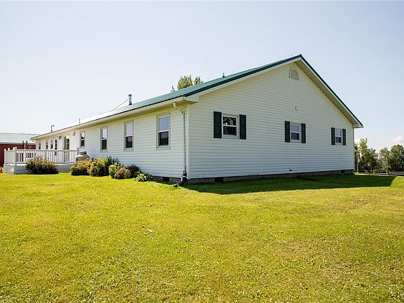 3rd image of 3540 Oak Hill Rd
