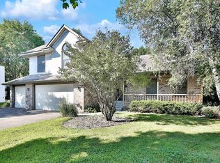 2346 Heights Ave E, Maplewood, MN 55119