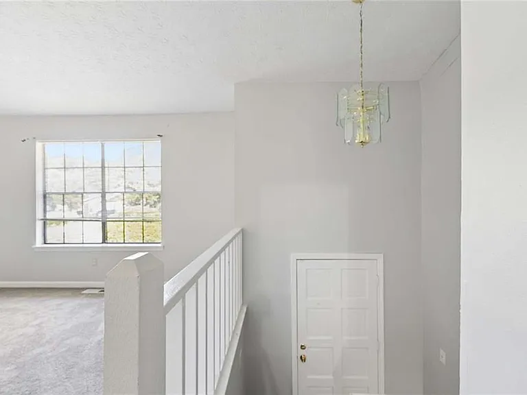 7055 Hania Dr — Photo 2