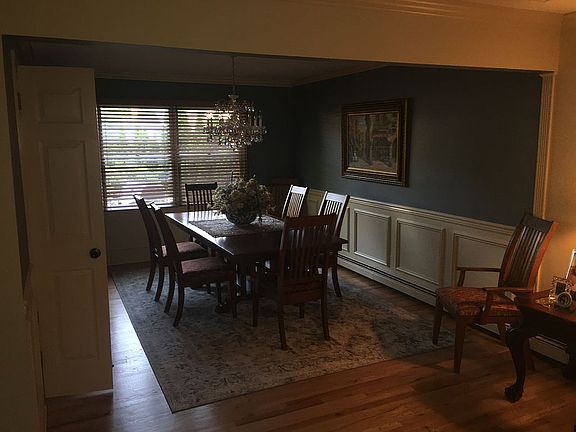 4th image of 162 Brookside Ave