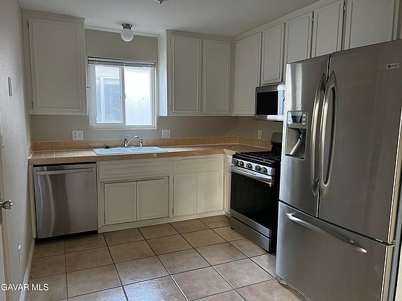 5th image of 1128 Miller Ln