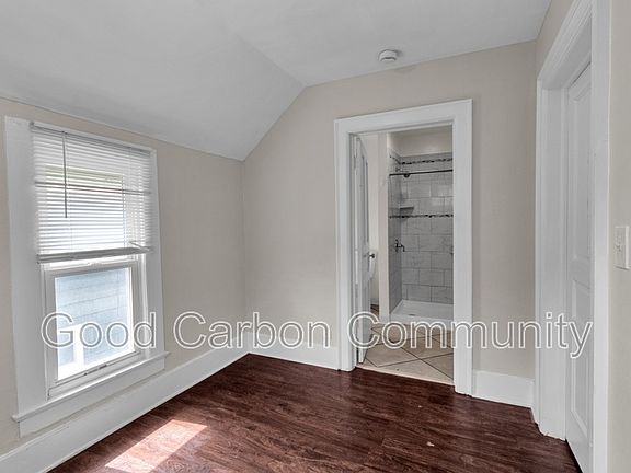 4th image of 331 Schenck St #2