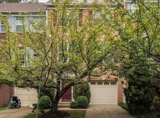 9528 Daniel Lewis Ln, Vienna, VA 22181