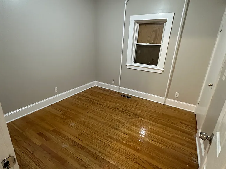 153 James St #11 — Photo 4