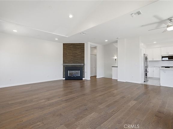 5th image of 2515 Carnegie Ln #A
