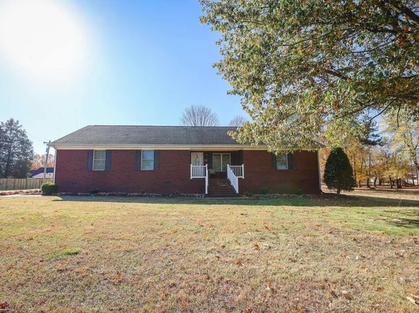 106 E 23rd St, Benton, KY 42025