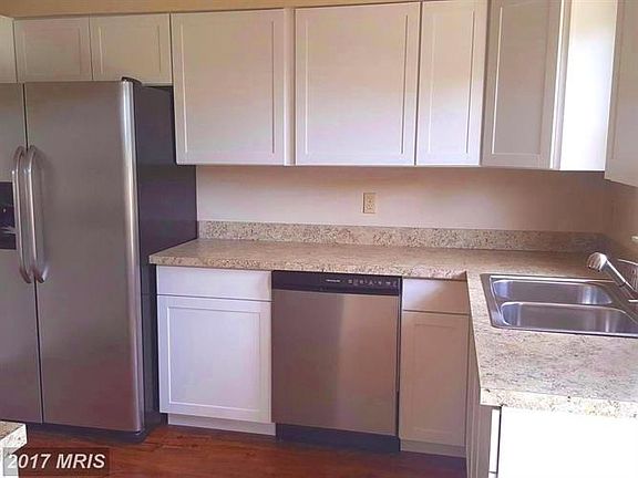 4th image of 112 Golden Pond Cir