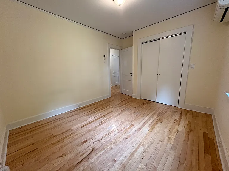 58 Benjamin St — Photo 17