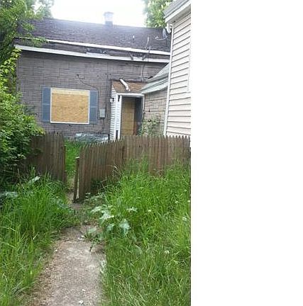 3rd image of 14 Sweet Ave