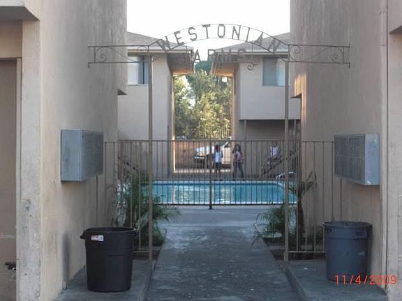 2nd image of 1380 W Orange Grove Ave