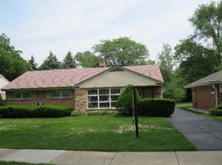 615 Wesley Dr, Park Ridge, IL 60068