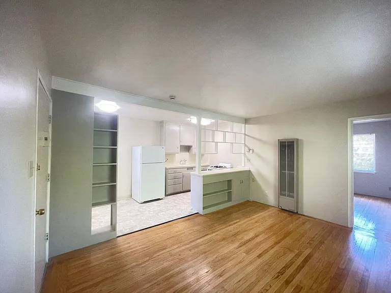 East Sacramento Charmer at 3349/3357 I Street — Photo 5