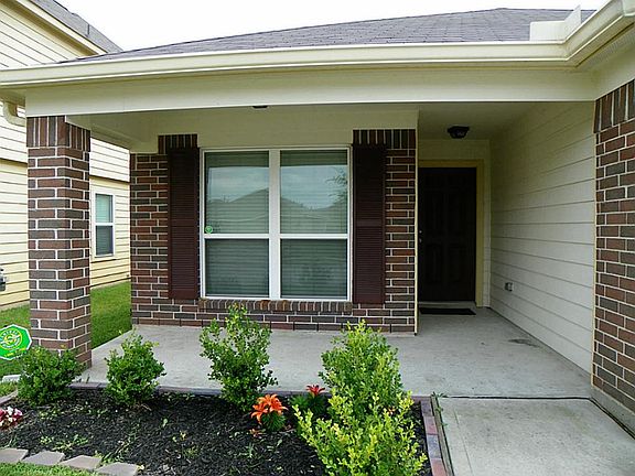 2nd image of 7414 Fox Cove Trl