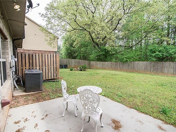 5th image of 2542 Pepper Ct