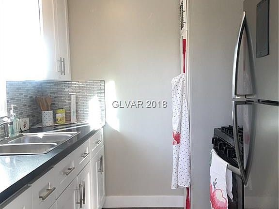 5th image of 117 N 14th St APT C