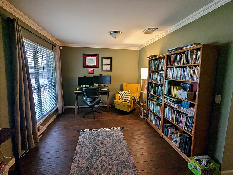 8007 Forbsdale Dr W — Photo 8