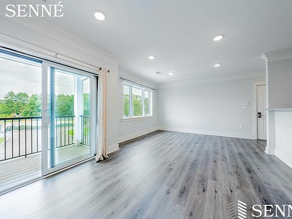 3rd image of 18H Hennery Way #18H