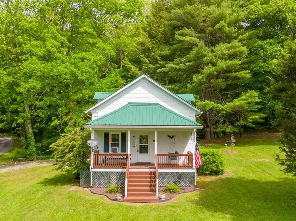 800 Eagle Branch Rd, Alderson, WV 24910