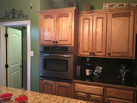 5th image of 341 Skainswood Pvt Dr