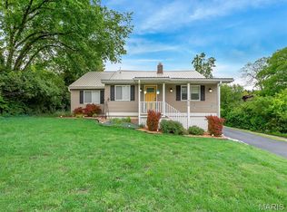 410 Old Sugar Creek Rd, Fenton, MO 63026
