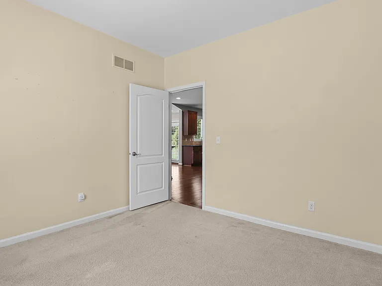 24303 Saybrook Ct — Photo 20